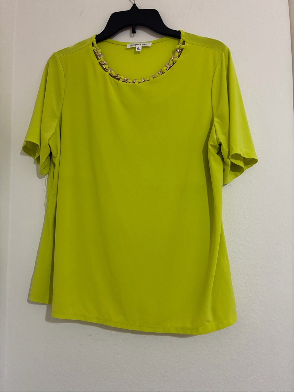 PerSeption Concept Lime Green Short Sleeve Top with Chain-Trim Neckline